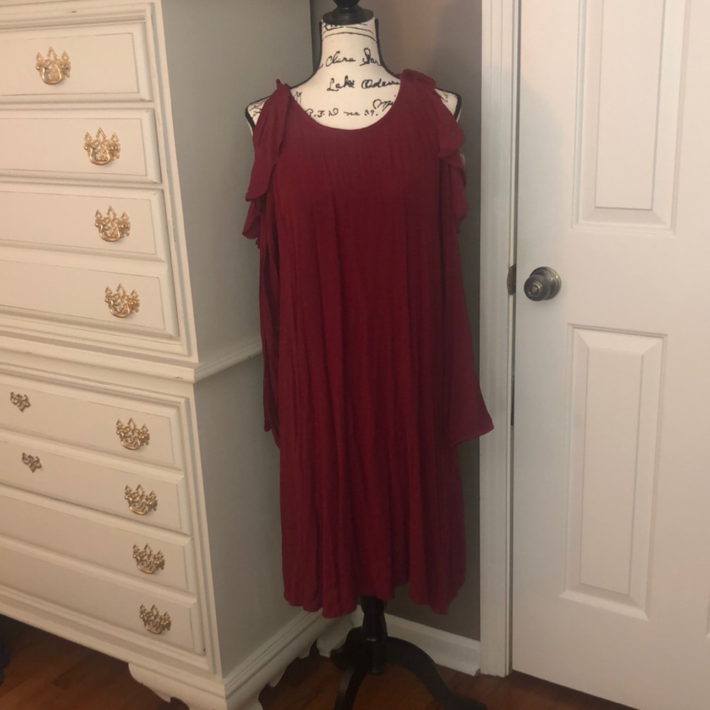 Super cute deep wine dress with cold shoulder sleeves